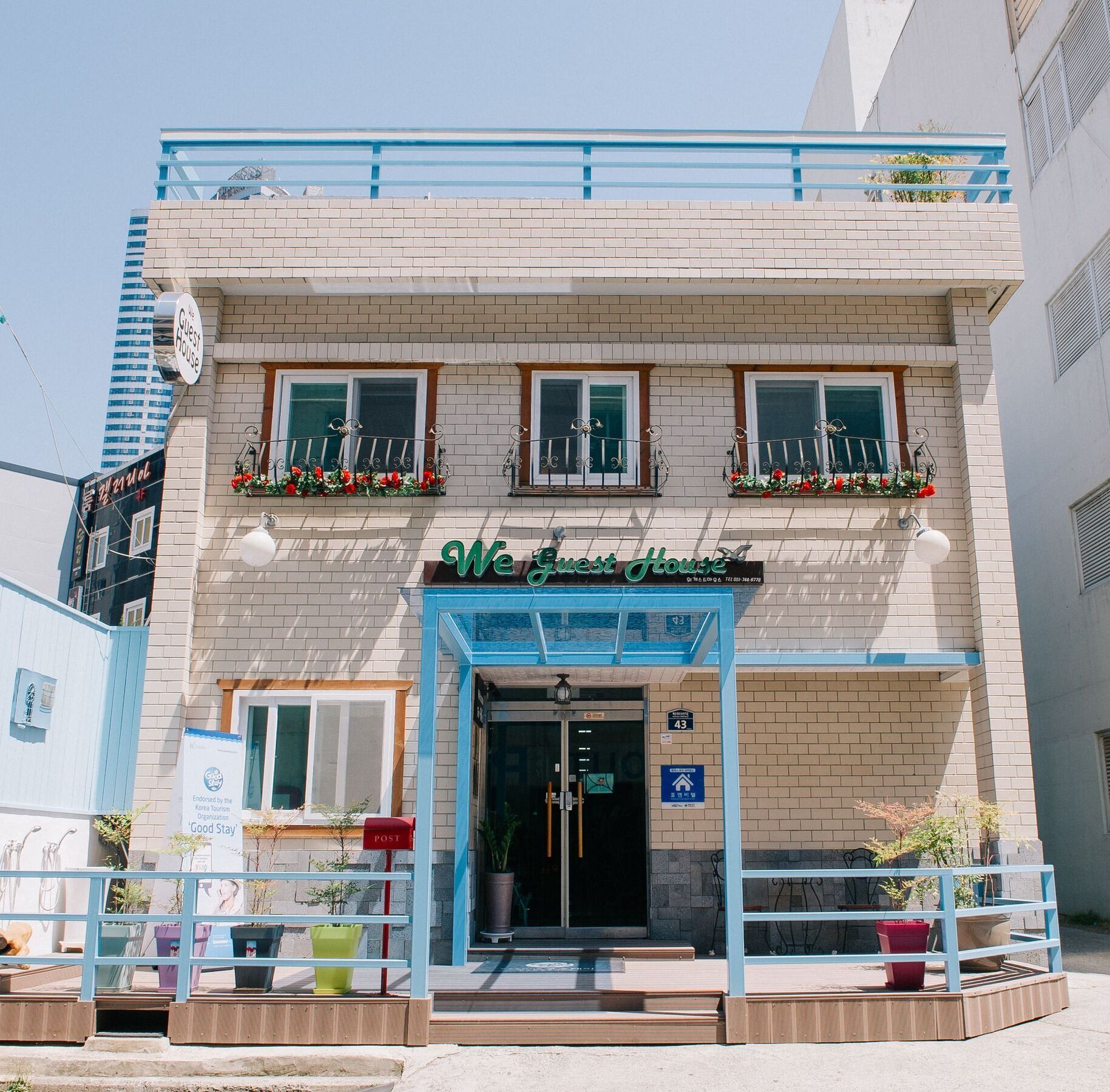 We Guesthouse Busan Exteriör bild